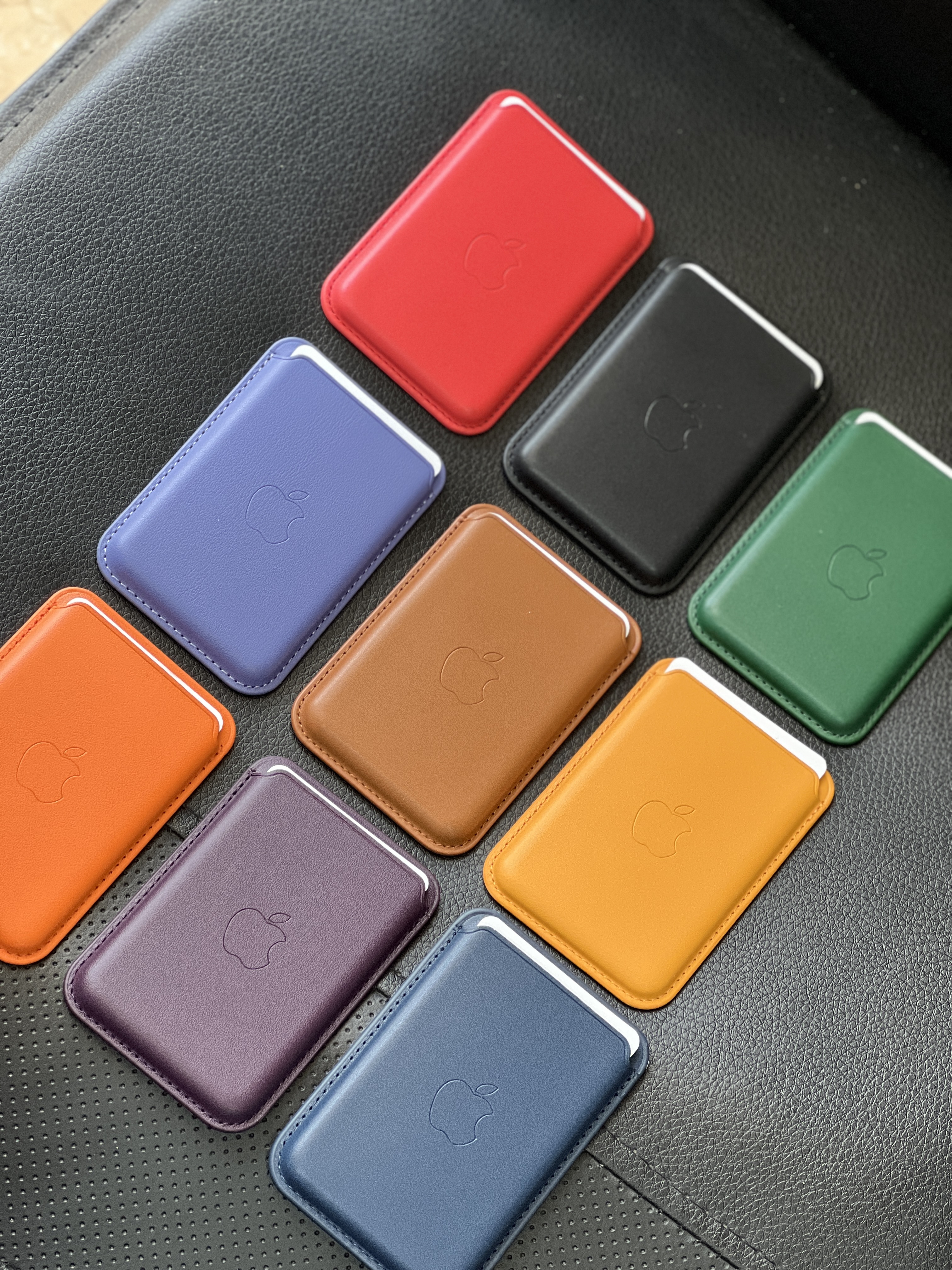 جاکارتی مگ سیف اپل Leather wallet magsafe