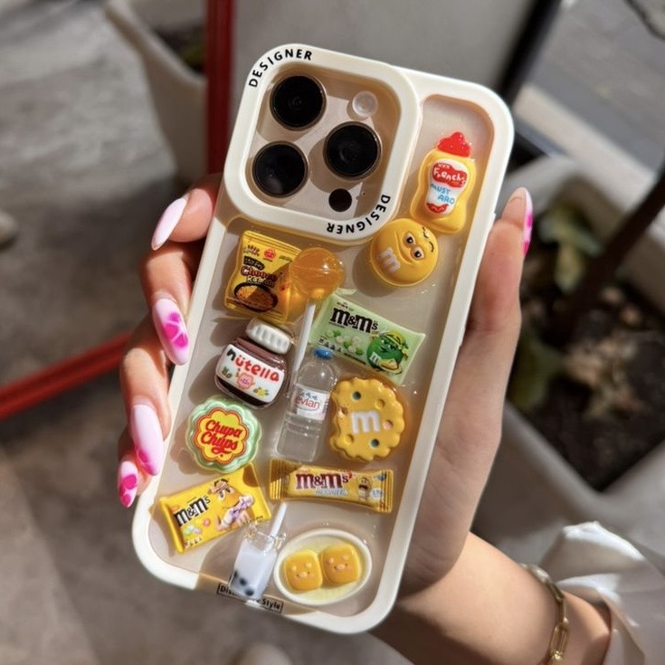 گارد گوشی آیفون m&m پرو
