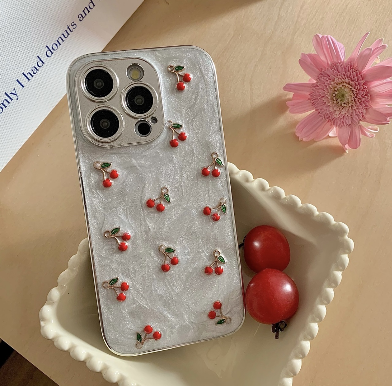 قاب آیفون cherry onyx