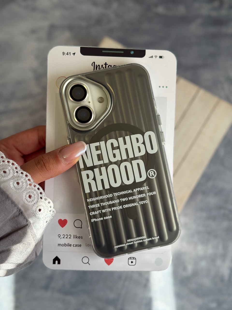 قاب گوشی آیفون Neighborhood Magsafe