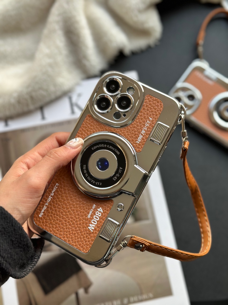 قاب گوشی آیفون Brown Retro Camera