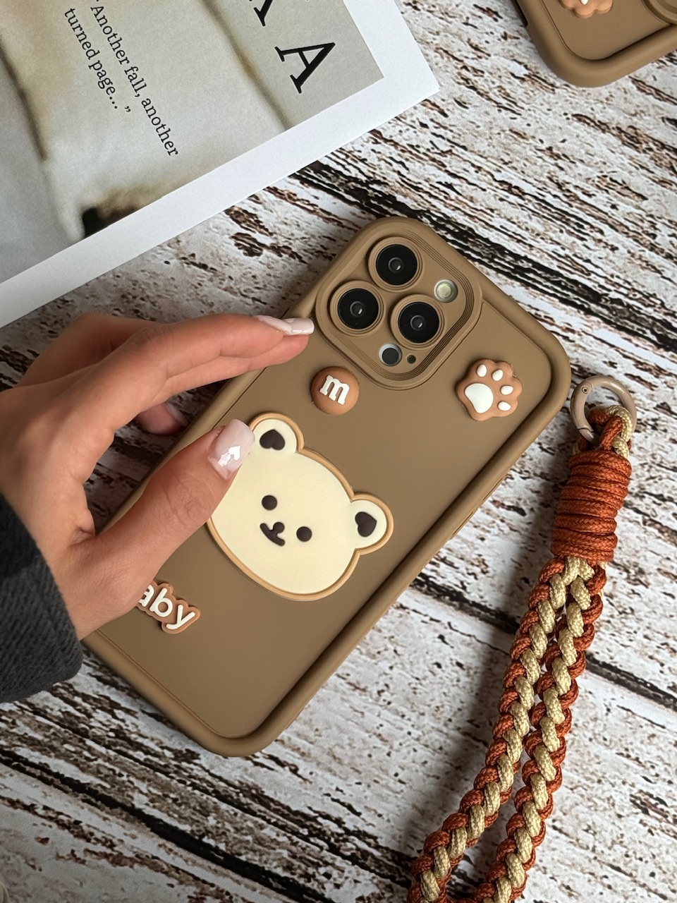 قاب موبایل آیفون Baby Bear با بند آویز طنابی