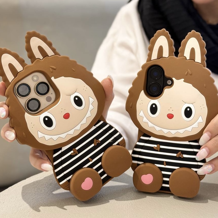 قاب گوشی آیفون labubu 3D